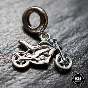 Motorrad Anhänger Charm aus 925er Sterlingsilber Bikerschmuck